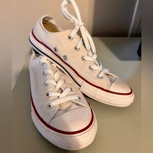 Sneakers- Converse All Stars